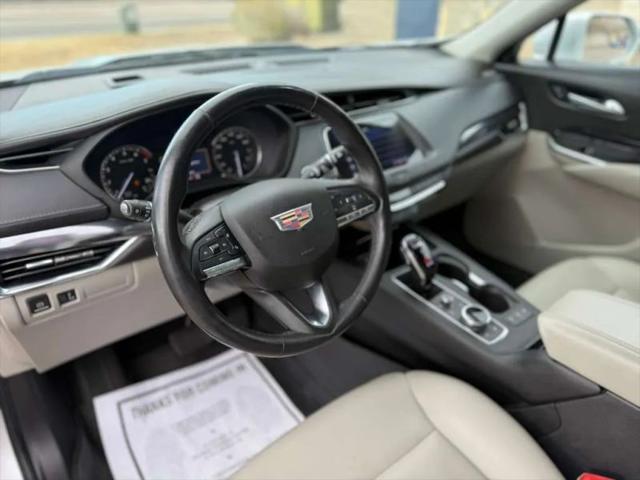 2020 Cadillac XT4 AWD Luxury