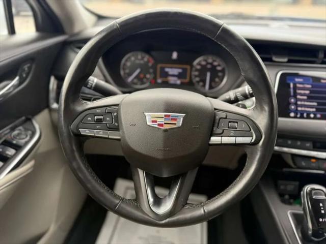 2020 Cadillac XT4 AWD Luxury