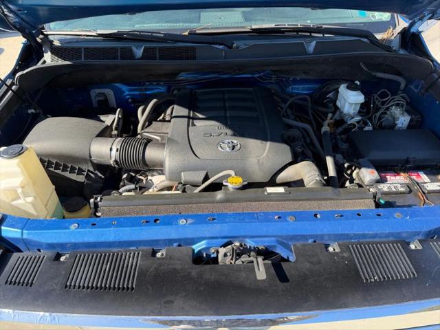 2017 Toyota Tundra SR5 5.7L V8