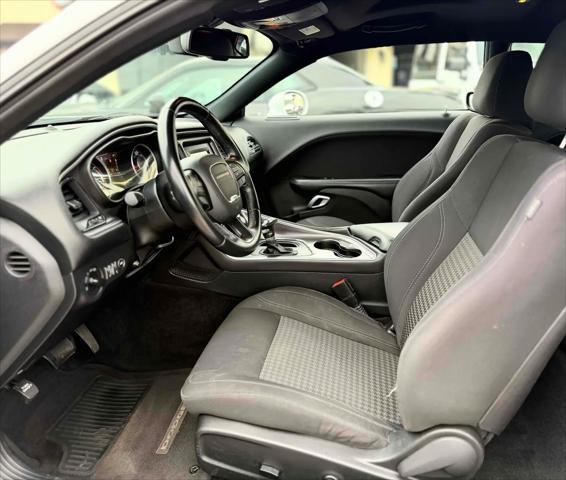 2015 Dodge Challenger SXT