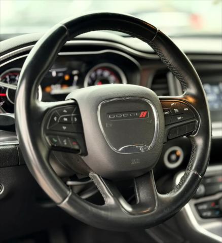 2015 Dodge Challenger SXT