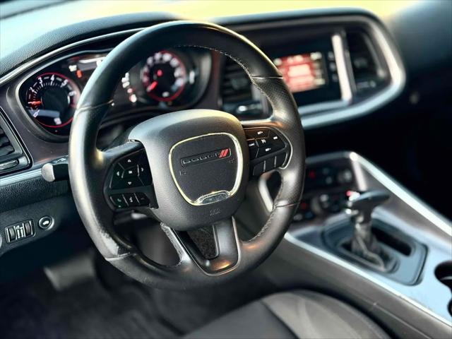 2017 Dodge Challenger SXT