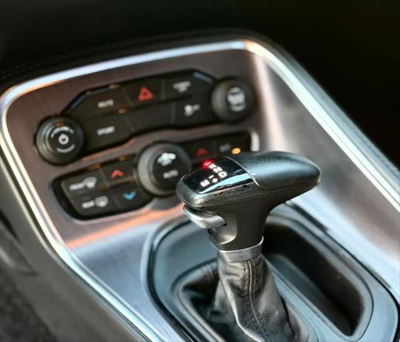 2017 Dodge Challenger SXT