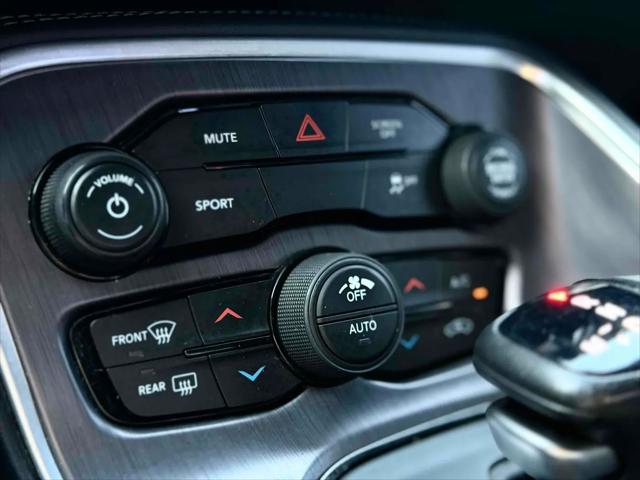 2017 Dodge Challenger SXT
