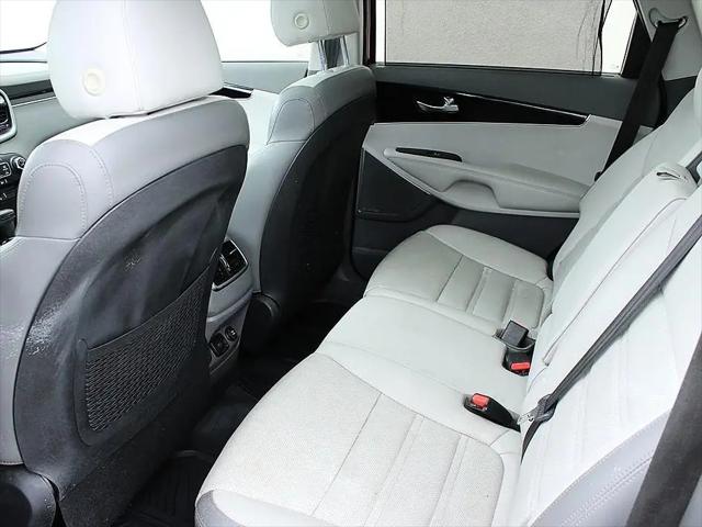 2019 Kia Sorento 3.3L SX