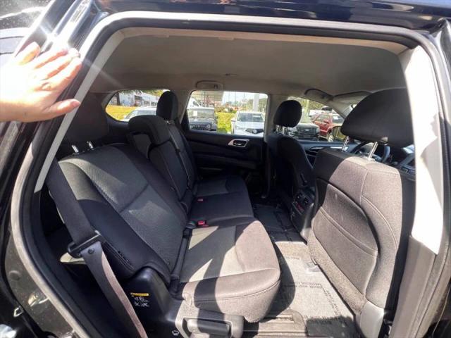 2018 Nissan Pathfinder S