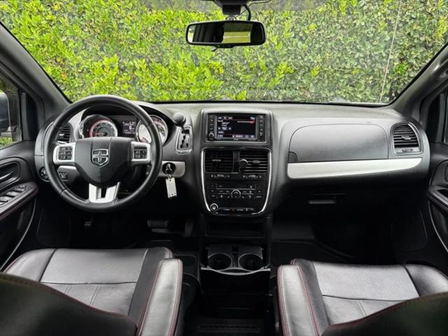 2015 Dodge Grand Caravan R/T