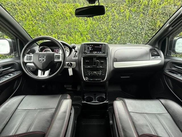 2015 Dodge Grand Caravan R/T