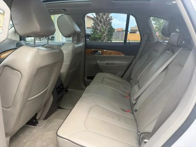 2015 Lincoln MKX Base