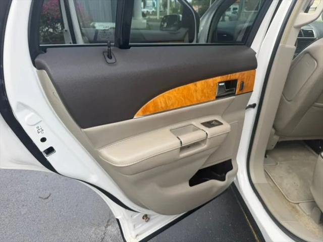 2015 Lincoln MKX Base