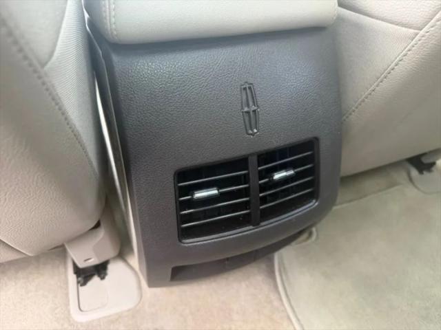 2015 Lincoln MKX Base