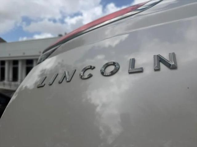 2015 Lincoln MKX Base