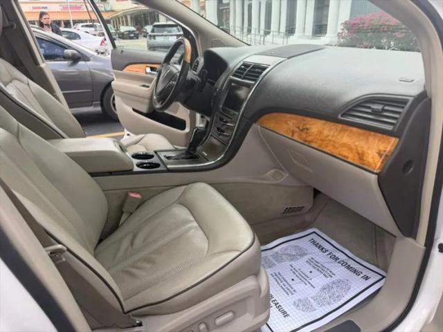 2015 Lincoln MKX Base