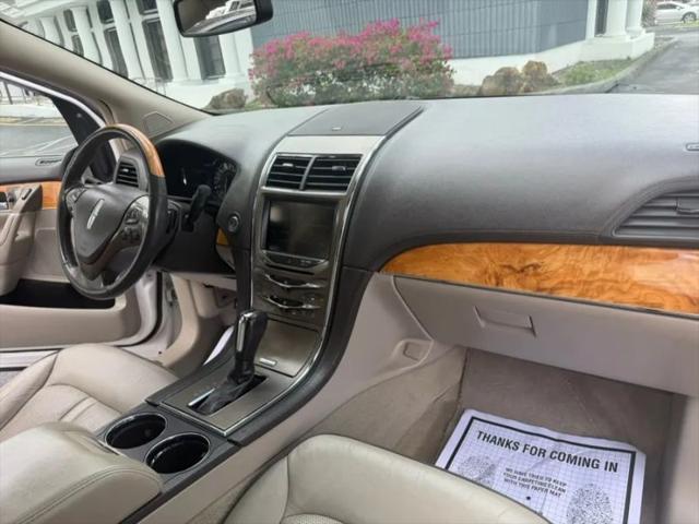 2015 Lincoln MKX Base
