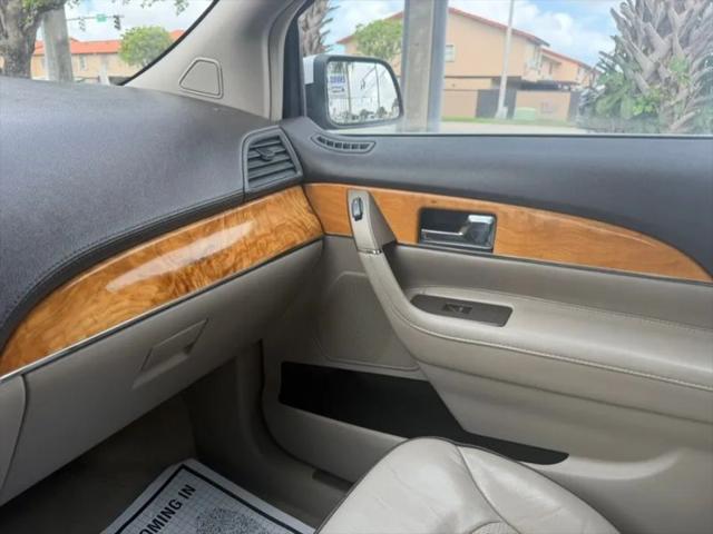 2015 Lincoln MKX Base