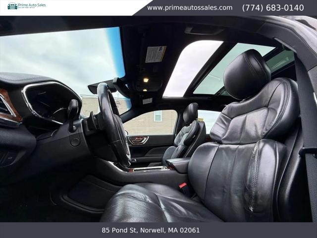 2017 Lincoln Continental Select