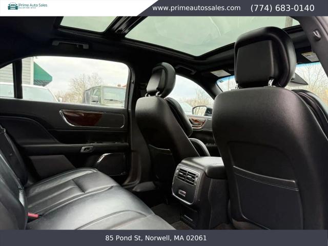 2017 Lincoln Continental Select