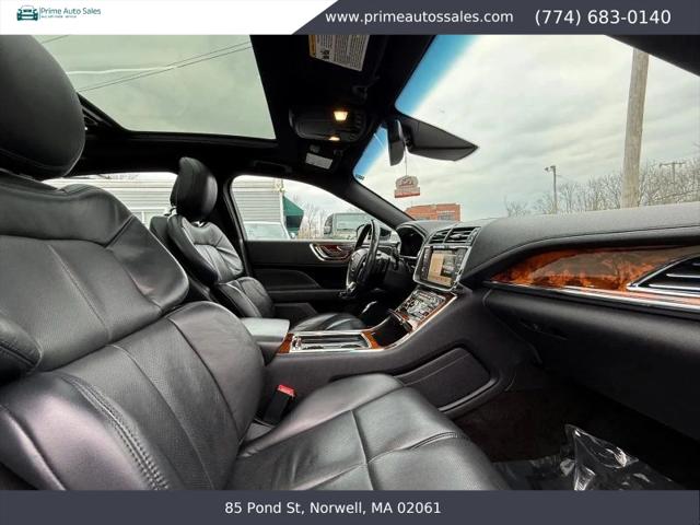 2017 Lincoln Continental Select