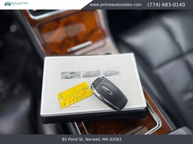 2017 Lincoln Continental Select