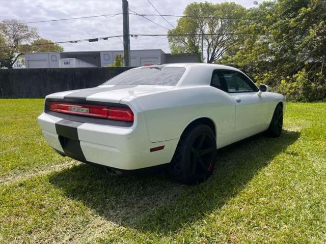 2012 Dodge Challenger SXT