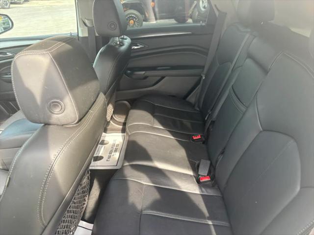 2016 Cadillac SRX Standard