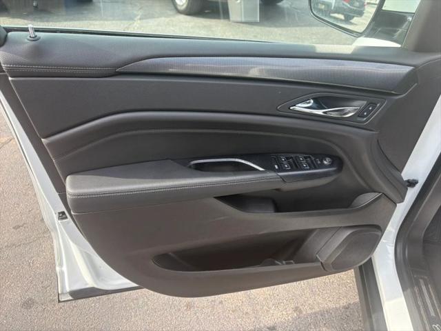 2016 Cadillac SRX Standard