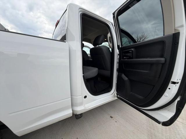 2019 Ram 1500 Classic Express Quad Cab 4x4 6'4" Box