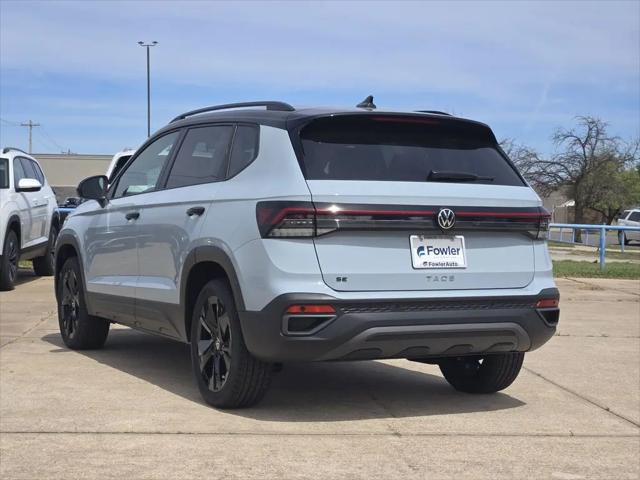 2026 Volkswagen Taos SE Black