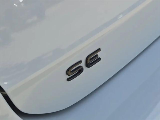 2026 Volkswagen Taos SE Black
