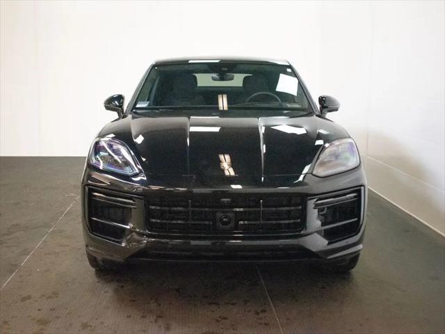 2025 Porsche Cayenne E-Hybrid Turbo