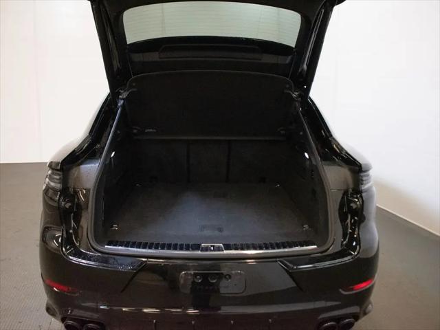 2025 Porsche Cayenne E-Hybrid Turbo
