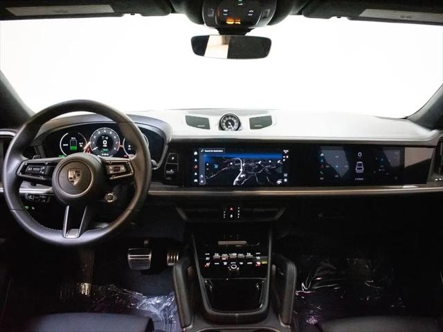 2025 Porsche Cayenne E-Hybrid Turbo