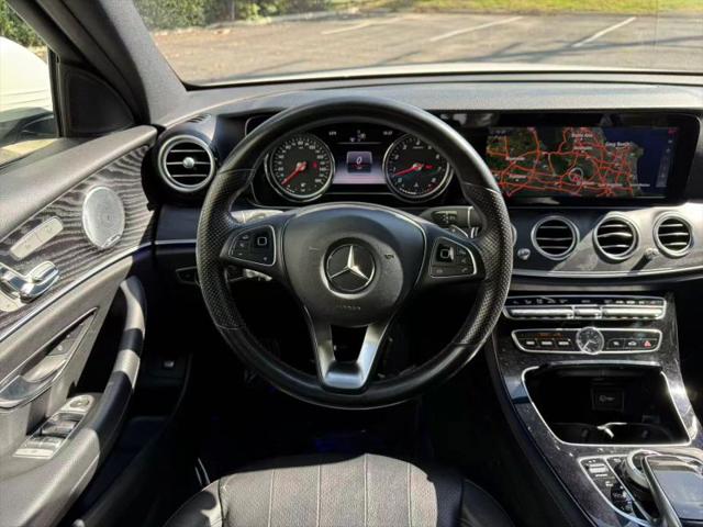 2017 Mercedes-Benz E-CLASS E 300 E 300