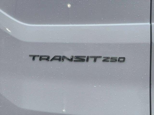 2015 Ford Transit Medium Roof w/Sliding Side Door w/LWB