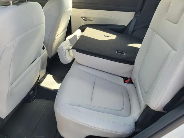 2026 Hyundai Tucson Hybrid Blue SE