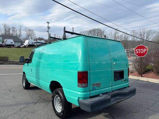 2011 Ford E-350 Super Duty Base