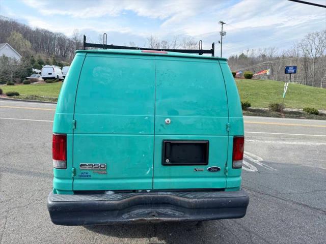 2011 Ford E-350 Super Duty Base