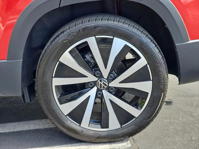 2023 Volkswagen Taos 1.5T SE