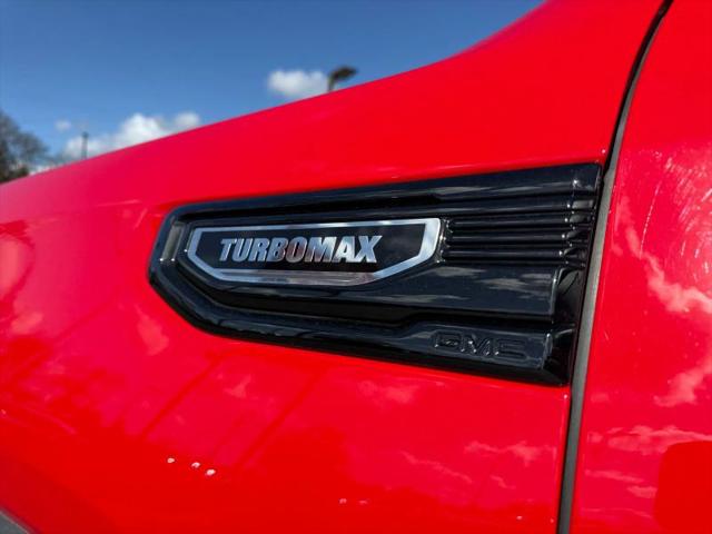 2025 GMC Sierra 1500 4WD Crew Cab Short Box Elevation with 3SB