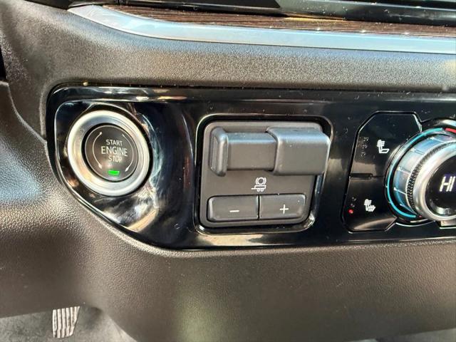 2025 GMC Sierra 1500 4WD Crew Cab Short Box Elevation with 3SB