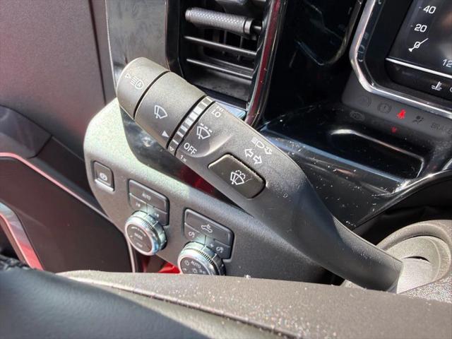 2025 GMC Sierra 1500 4WD Crew Cab Short Box Elevation with 3SB