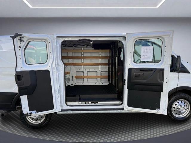 2023 Ford Transit Cargo Van w/LWB