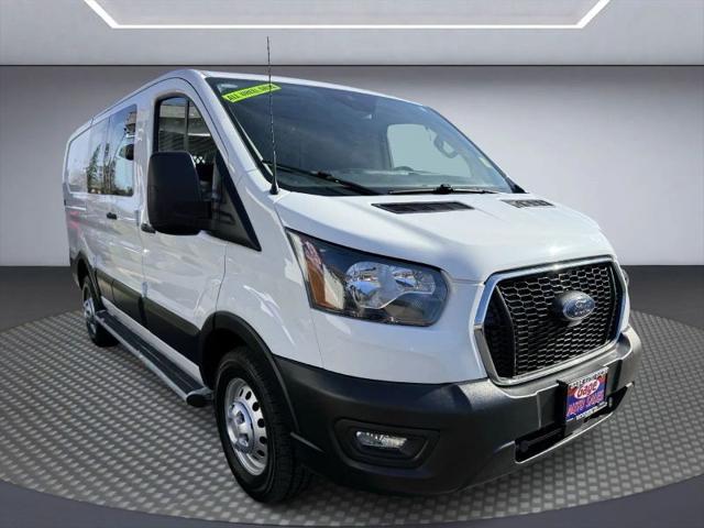 2023 Ford Transit Cargo Van w/LWB