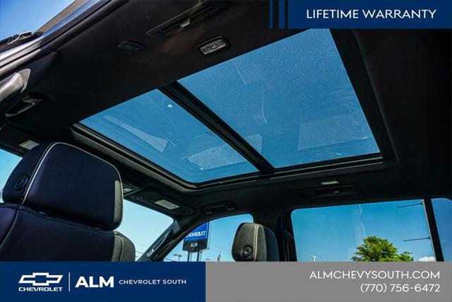 2025 Chevrolet Suburban 4WD Premier