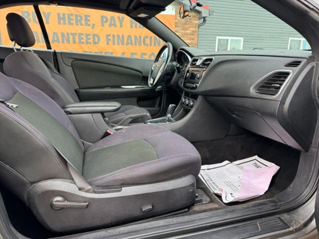 2012 Chrysler 200 Touring