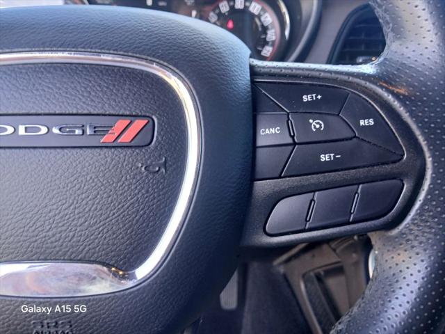 2022 Dodge Challenger SXT
