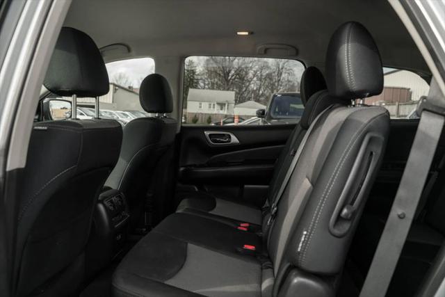 2019 Nissan Pathfinder SV