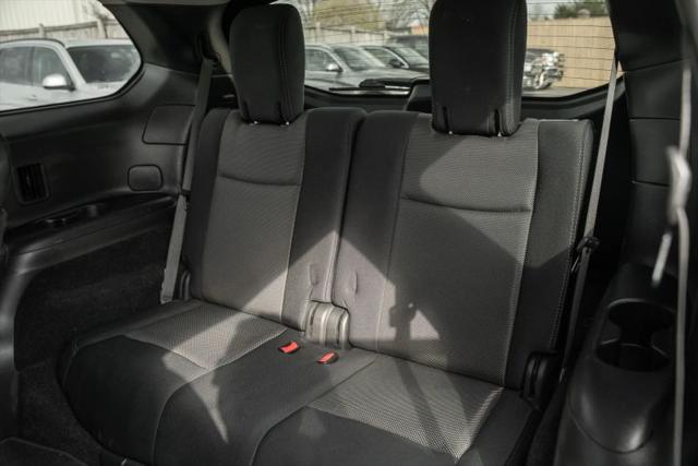 2019 Nissan Pathfinder SV