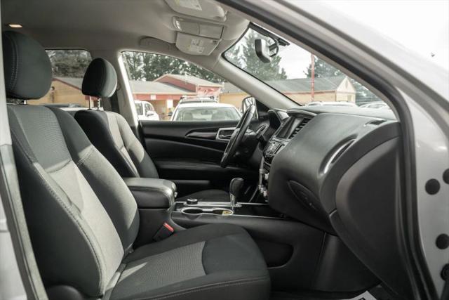 2019 Nissan Pathfinder SV