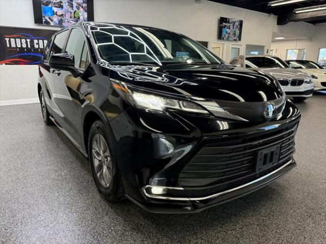 2023 Toyota Sienna XLE for sale in Orlando, FL
